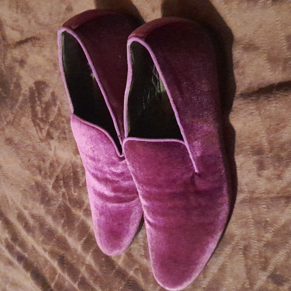 Mens dress velvet shoe